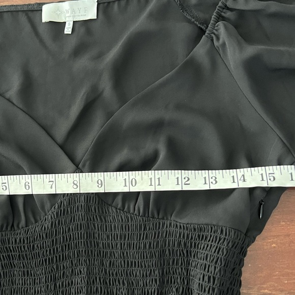 WAYF Smocked Waist Top | black | S - Picture 8 of 13